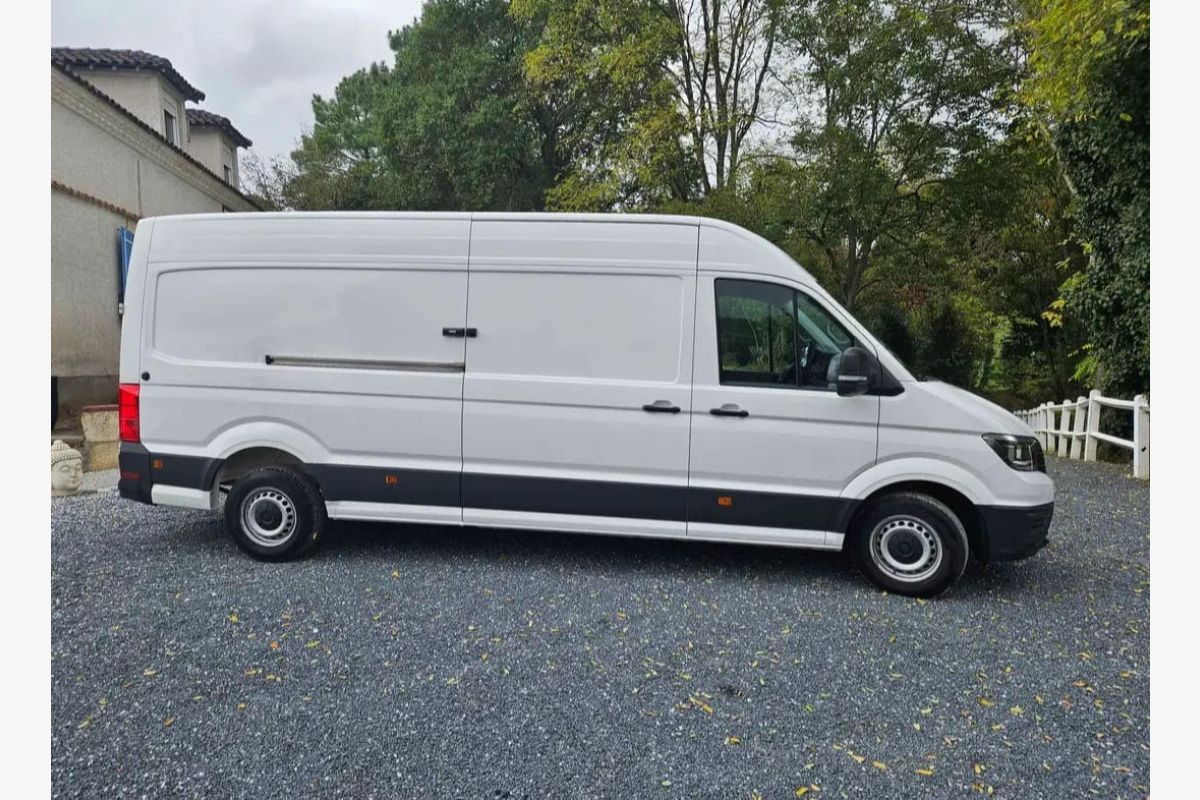 Volkswagen Crafter Fg 35 L4H3 2.0 TDI 177ch - 129122_1.jpg