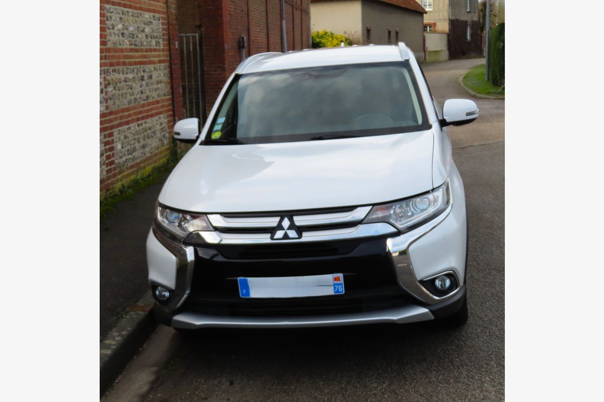 MITSUBISHI OUTLANDER 4WD DIESEL 83000 KMS 2018 - 136663_5.jpg