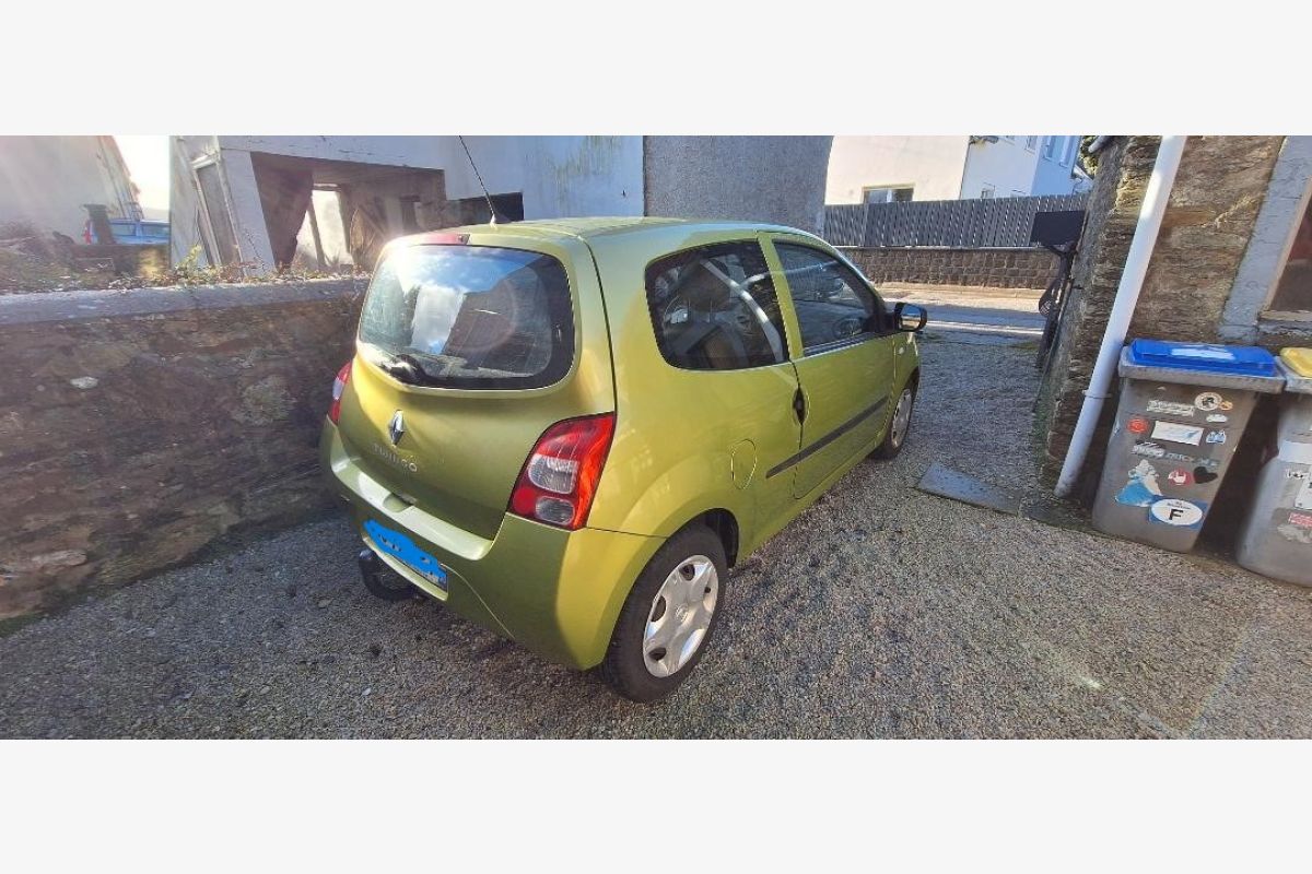 Renault Twingo II 1.2 essence Eco2 - 137948_1.jpg