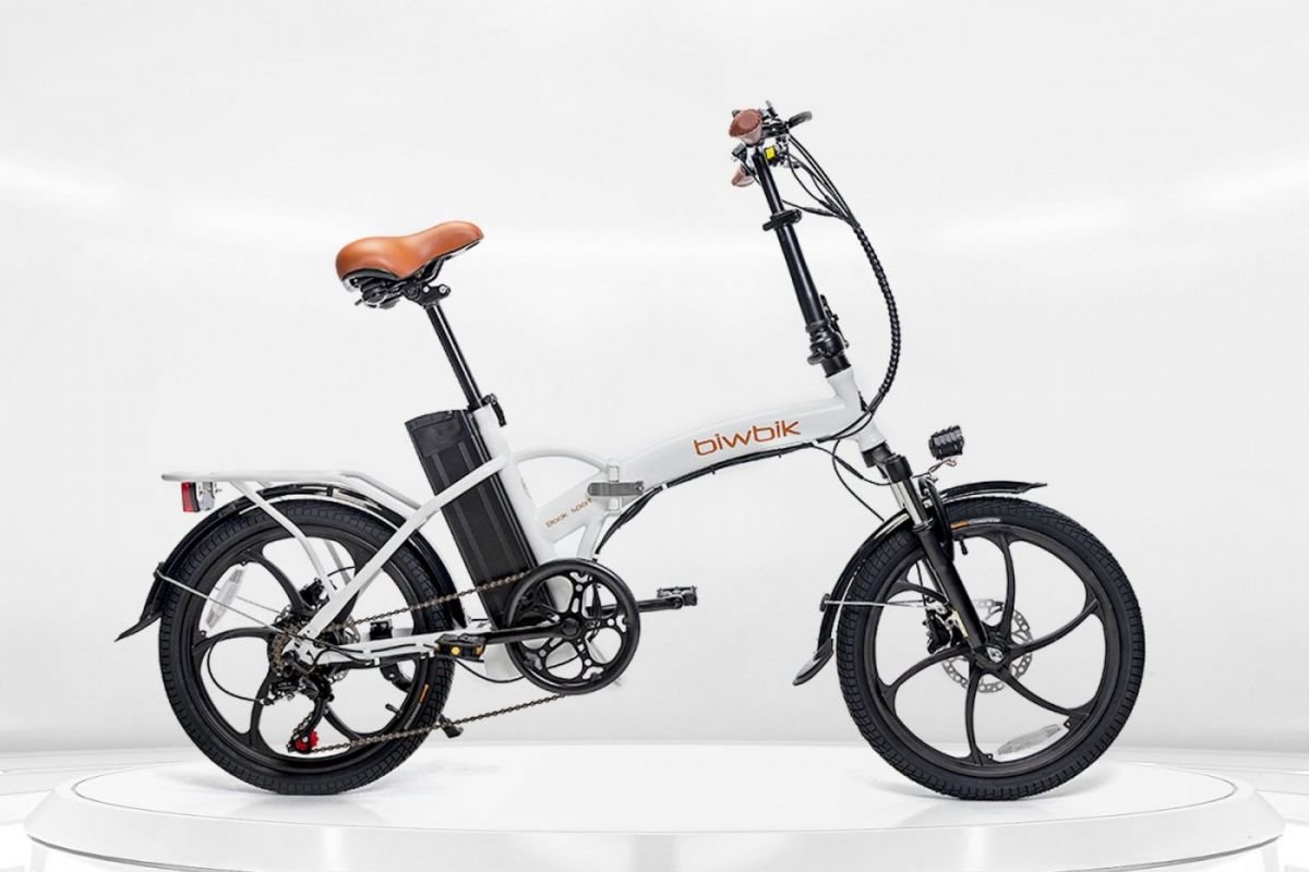 Vélo électrique pliant comme neuf - 13808_0.jpg