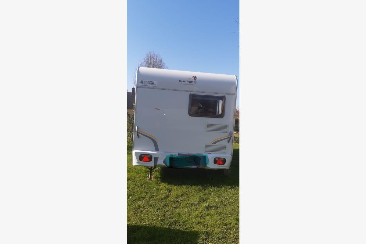 Caravane Sunlight - 146411_67ff67944776e7.21520784.jpg