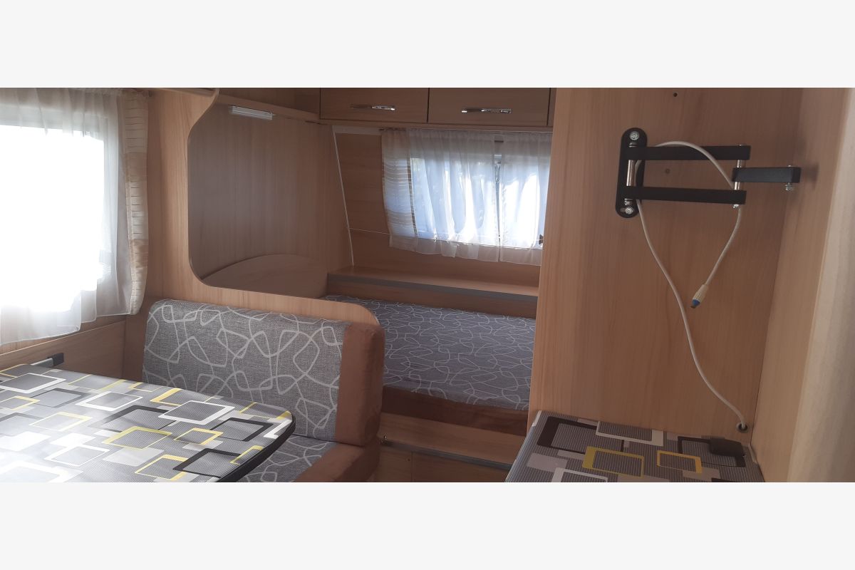Caravane Sunlight - 146411_67ff67a1d94dd3.58951733.jpg