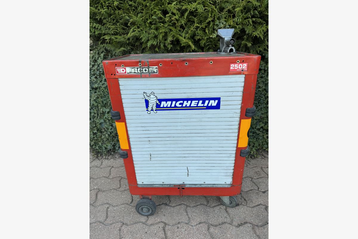 Servante à outils facom 2502 - 148793_681b78c2ce7102-97630166.jpg