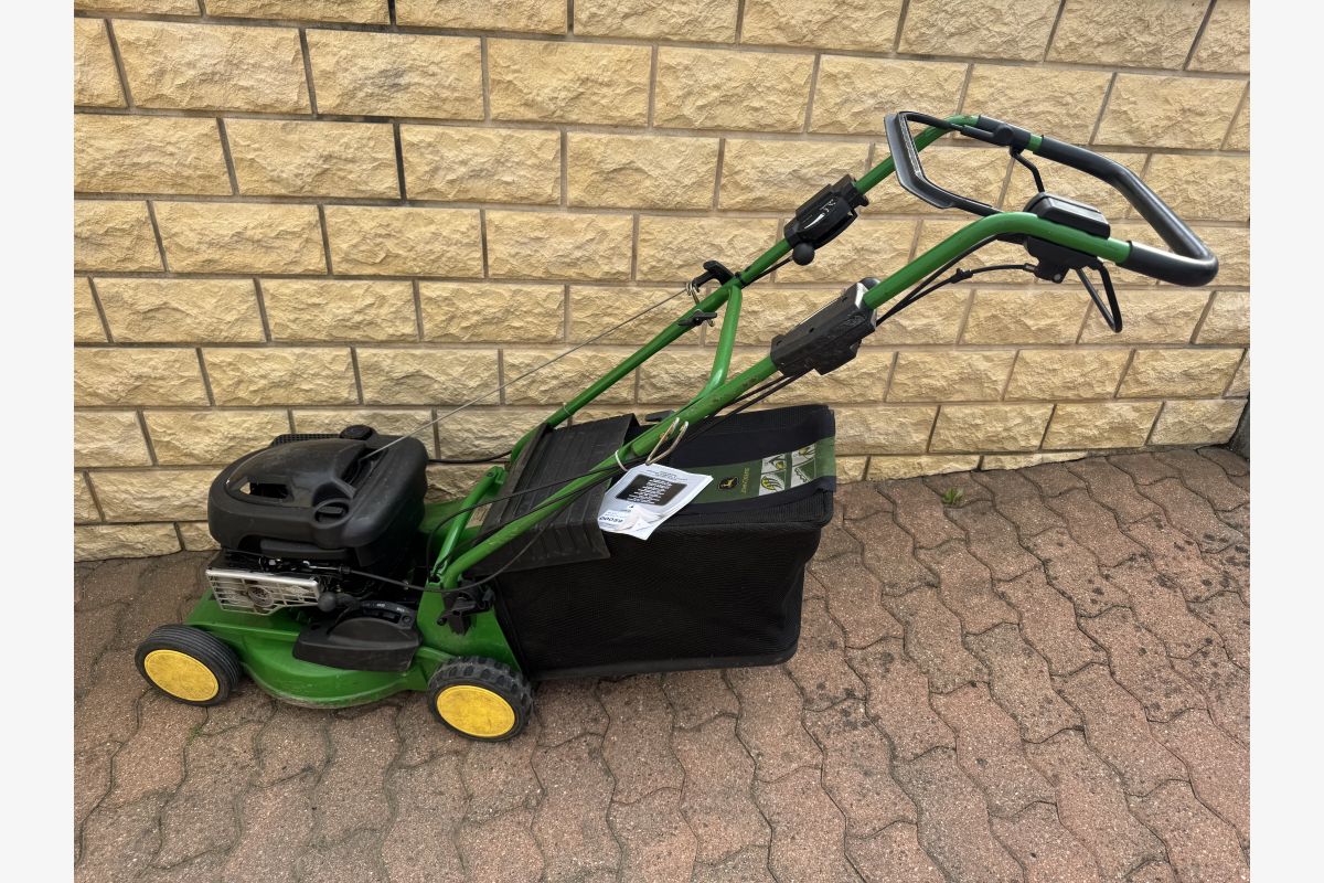 Tondeuse tractée John Deere R43V - 148798_681b83f40f19b2-32427798.jpg