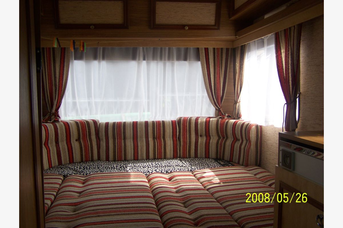 Caravane a louer  - 148855_681e3ffd091529-78288505.jpg