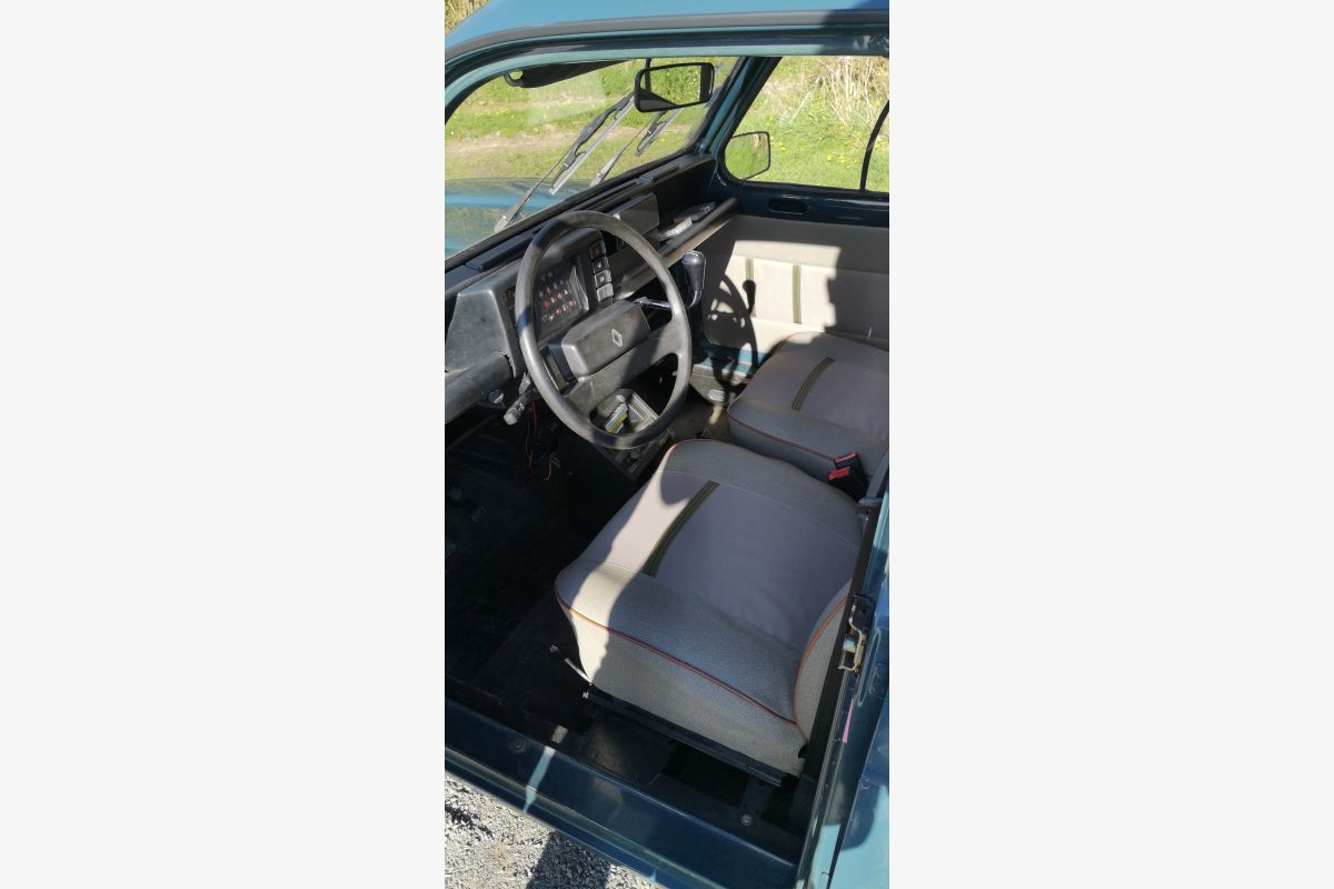 Renault 4l tl  - 148878_68208ccf575f25-03633620.jpg