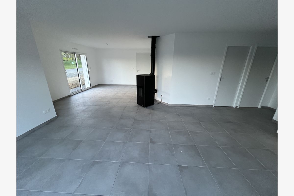 Maison de plain-pied - 149623_6823893f62d304-78389178.jpg