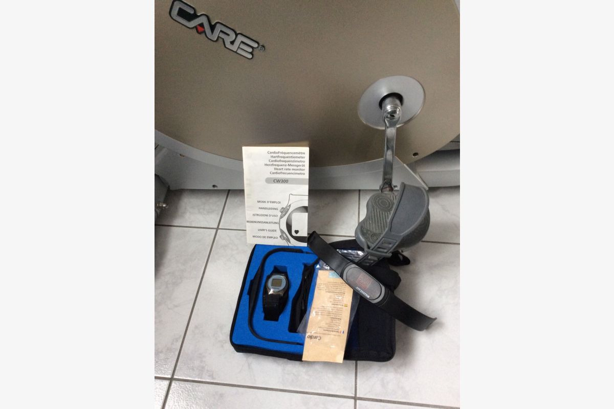 Vélo d'appartement Care - 149739_682d8fa75811a3.94549877.jpg