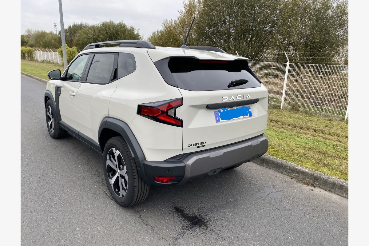 Nouveau DACIA DUSTER Journey Hybrid 140cv 4x2 - 149745_6825c289b6a8e4-50199790.jpg