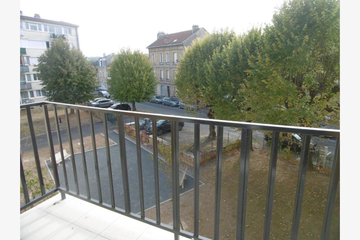 Reims (51)  Location - Appartement - 3 pièce(s) - 54 m² - 149979_682af0c4032cf5.28352324.jpg