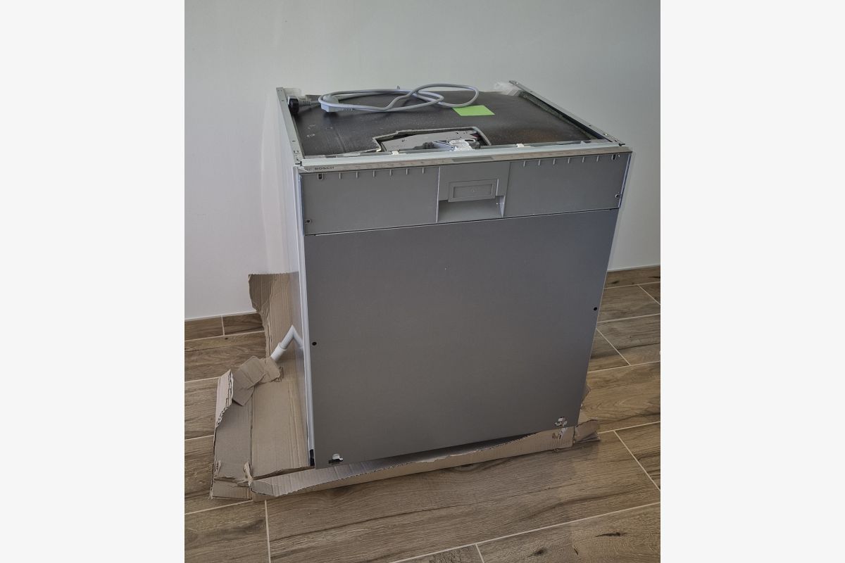 BOSCH - Lave-vaisselle tout integrable 60 cm SMV8TCX01E, Série 8, 8 programmes, 43 db - 150016_682af75b862764-68402524.jpg