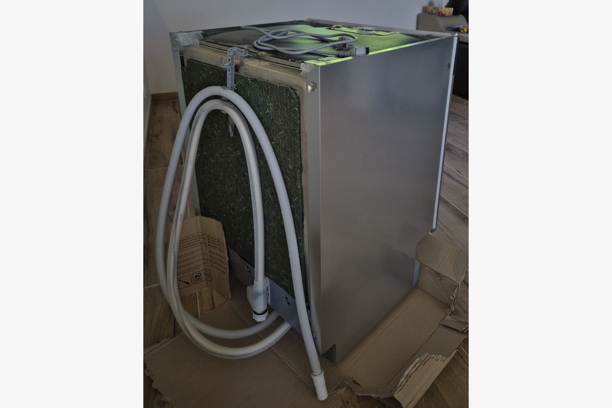 BOSCH - Lave-vaisselle tout integrable 60 cm SMV8TCX01E, Série 8, 8 programmes, 43 db - 150016_682af75cb085a5-99970050.jpg