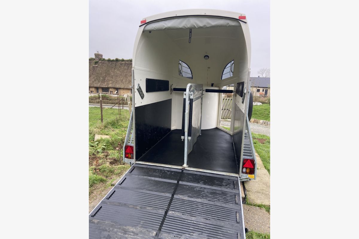 A vendre van Bockmann comfort pack LUXE 2 places - 150965_68358dcaa8f4c7.11049335.jpg