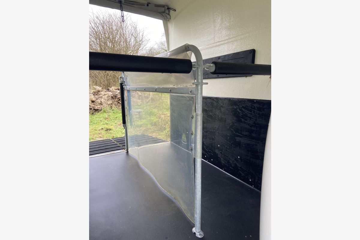 A vendre van Bockmann comfort pack LUXE 2 places - 150965_68358dddcb0563.88713601.jpg