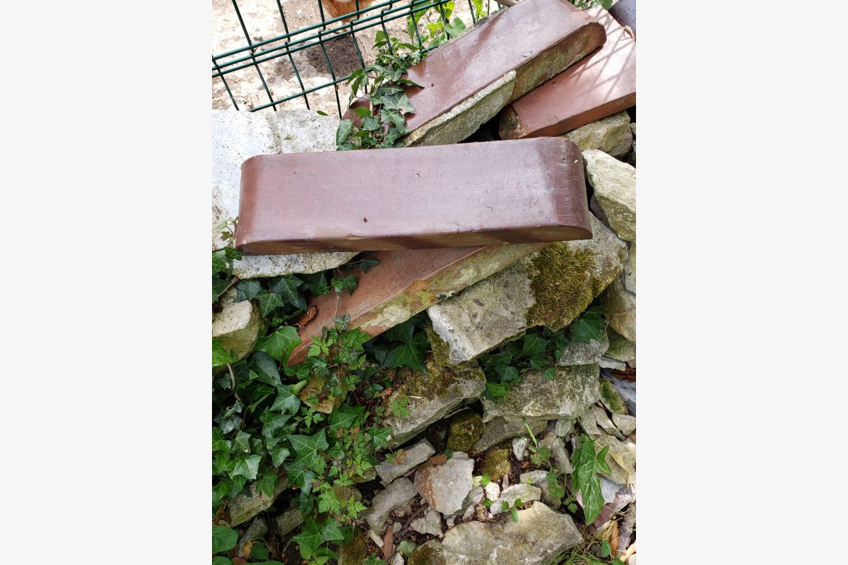 Recherche Chaperon de mur - 150969_68333ca4dc1164-60370831.jpg
