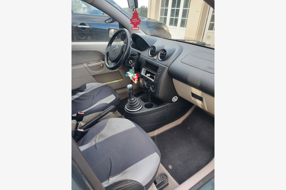 Ford fiesta 1.4 tdci 2002 - 151407_6835c90775baa5-81068933.jpg