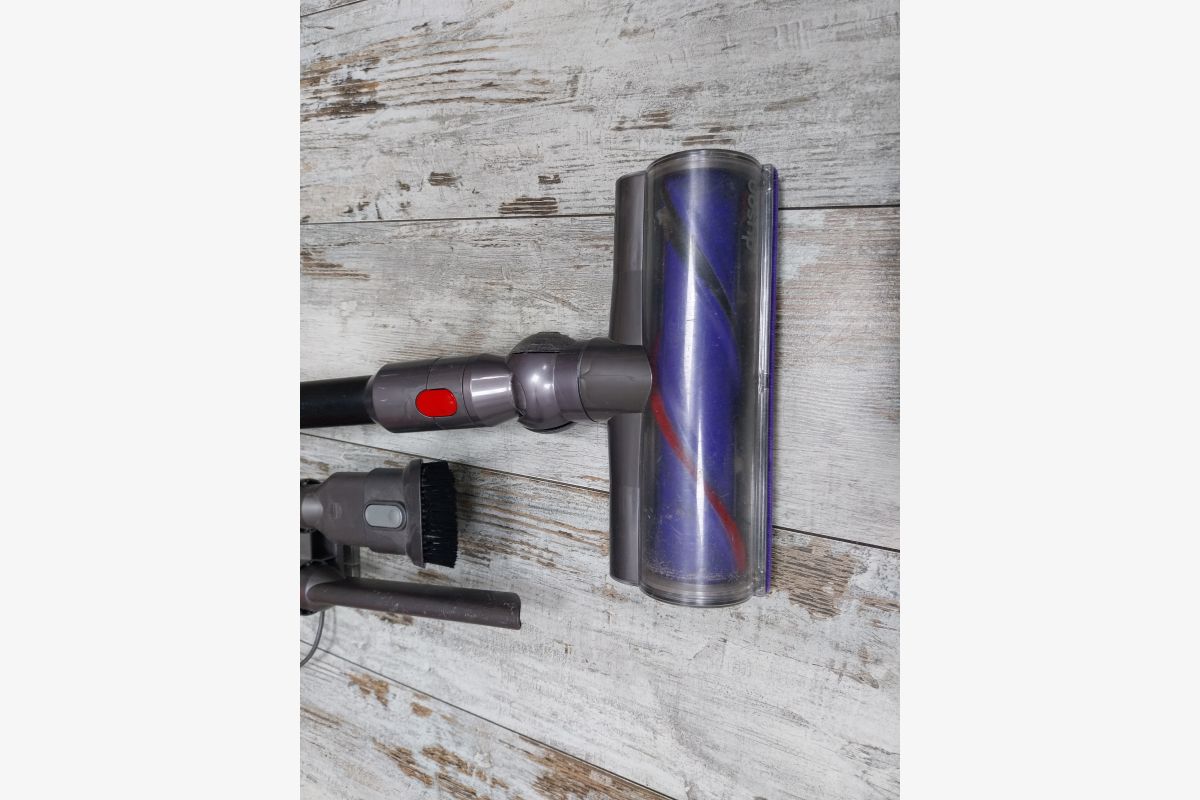 Dyson V10 - 151534_68375461bf2380-88713988.jpg