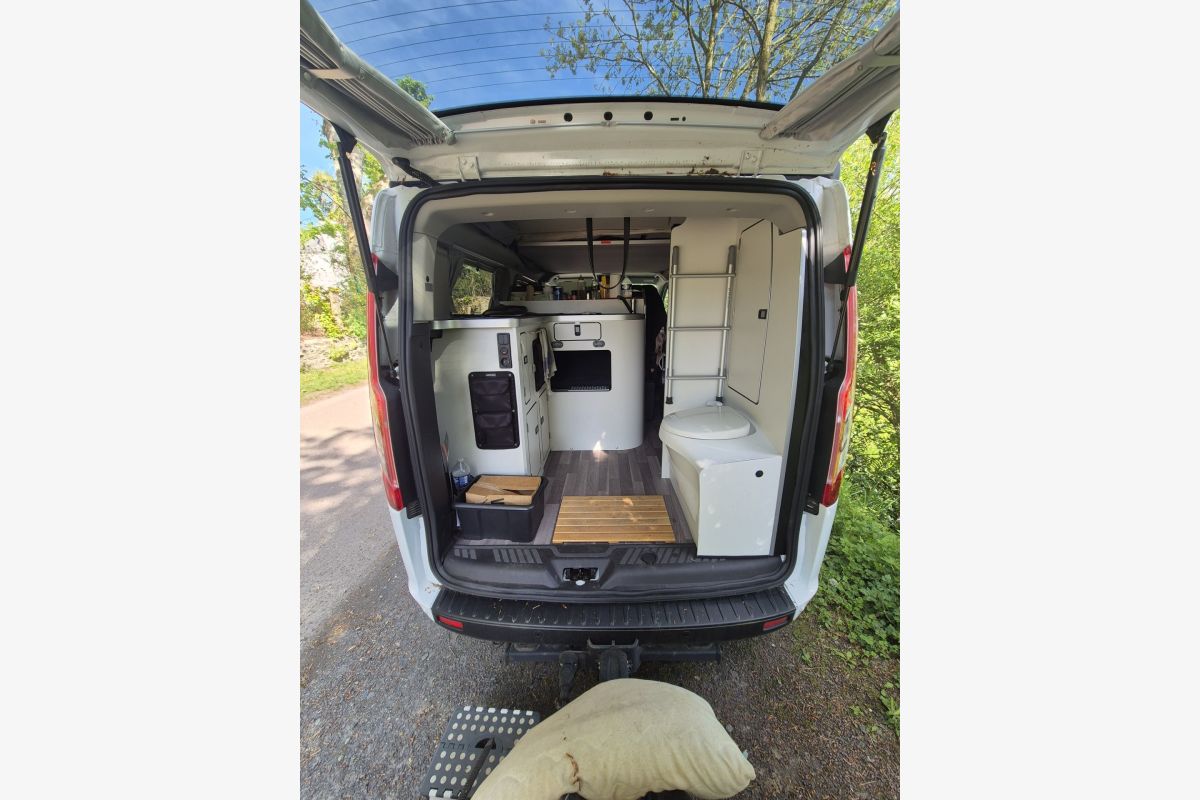 Ford  Nugget 2 Westfalia - 153158_684aa60e1a12f2.29201532.jpg