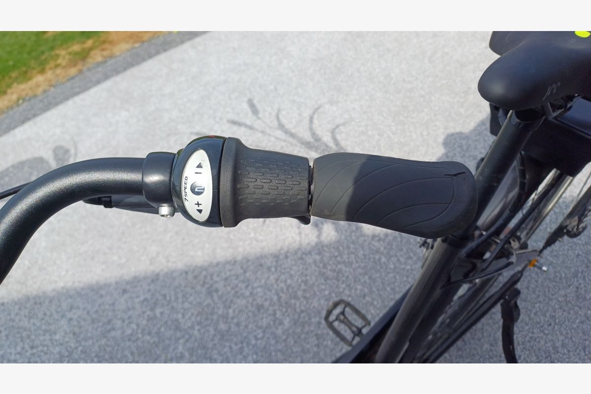 Vélo électrique EZO  - 154538_685a523b3b8286-17690676.jpg