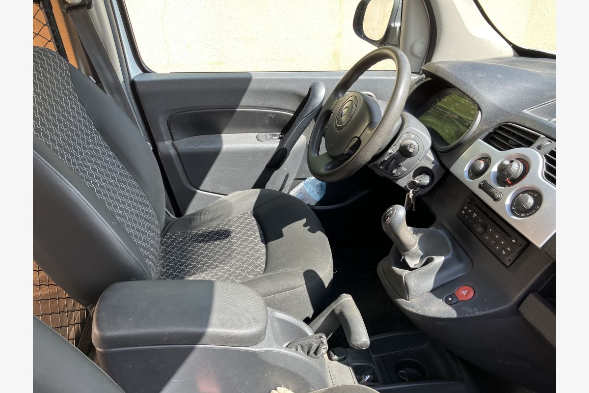 KANGOO compact - 155742_6863b09265b814-67160321.jpg