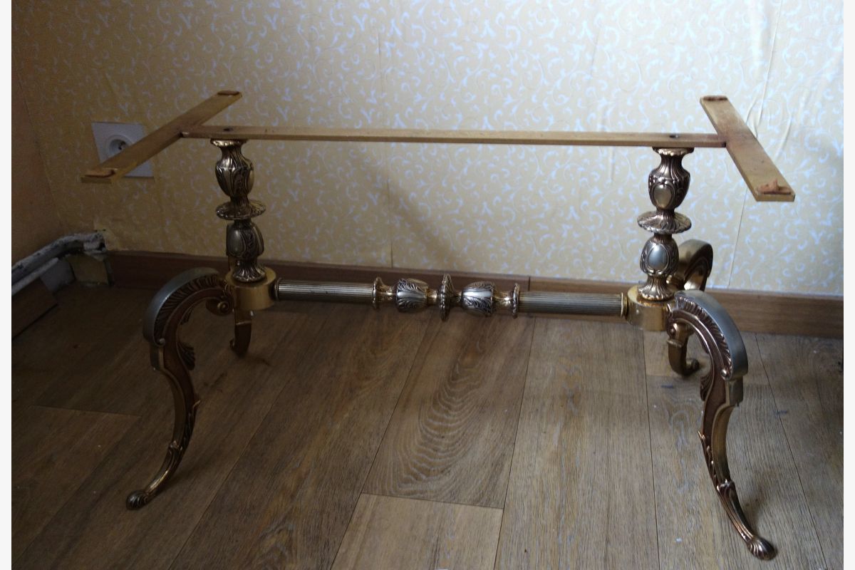Table de salon - 156055_6866d03e3f8410-41432844.jpg