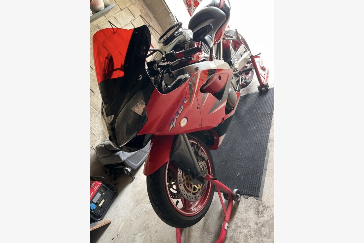 ZX6R  - 156123_6868d8c16e1c63-44882273.jpg