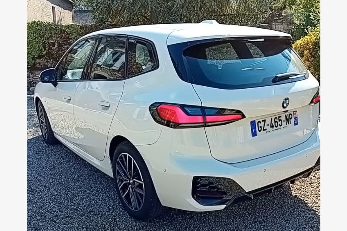 BMW 220i ACTIVE TOURER - 156350_686bc4bbb46fb5-32564042.jpg