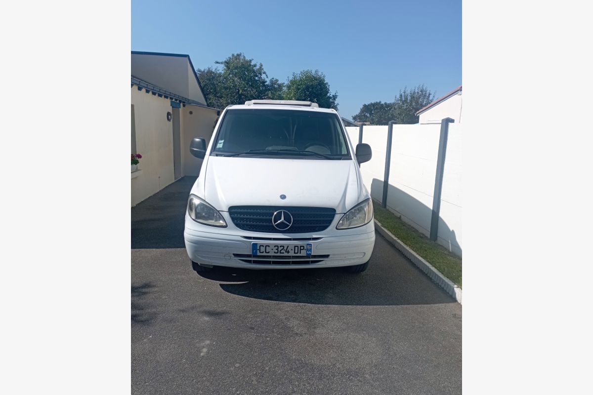 Mercedes Vito 111 frigorifique - 156457_686cd8831d4da0.01337915.jpg