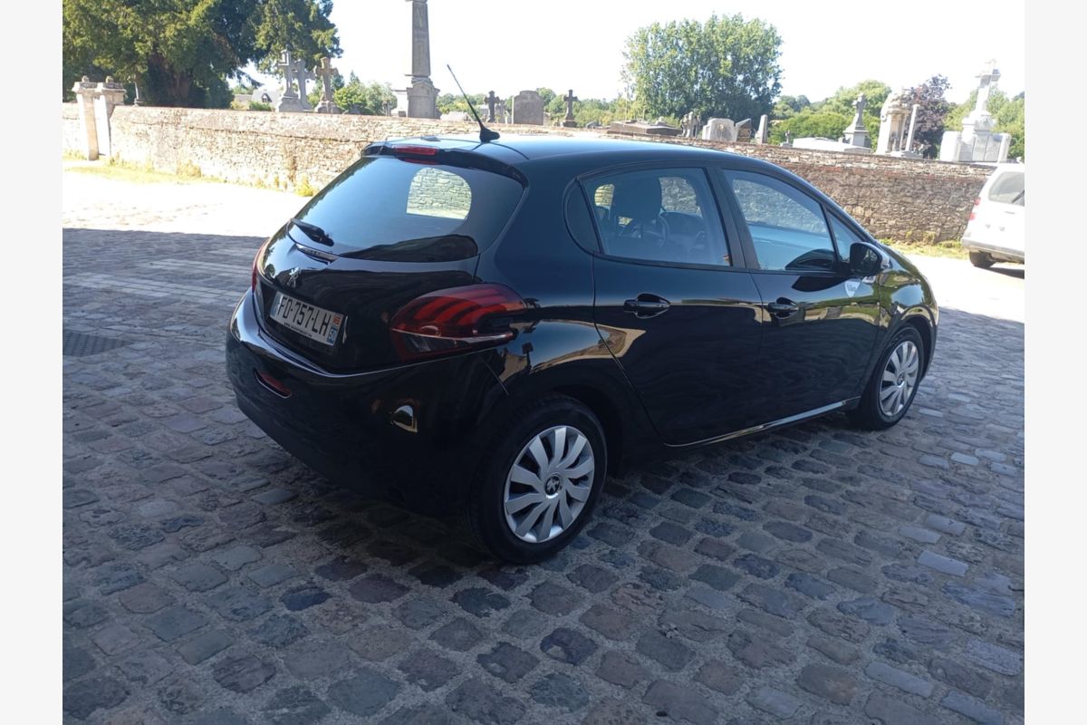 Peugeot 208 1.2 essence 68 cv, 2019 - 157035_6874f293da4276-12500601.jpg