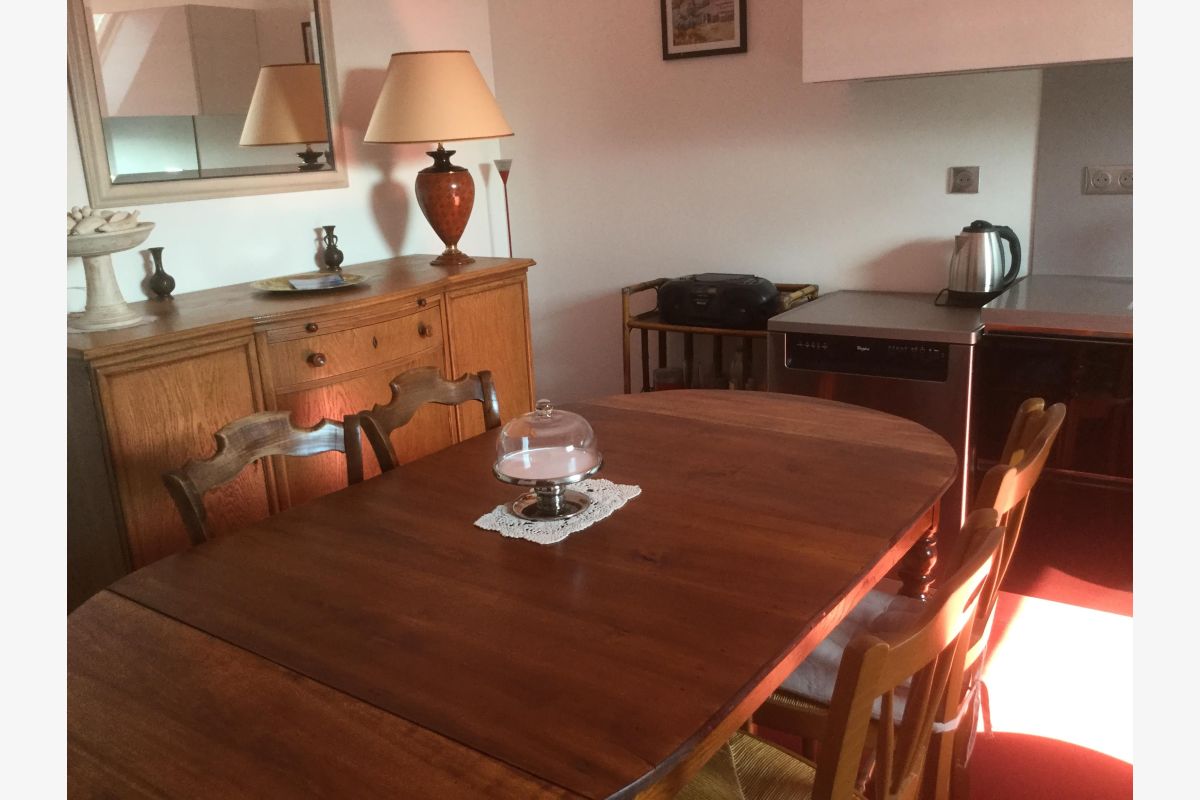 Location Meublé - 158686_6880d9b953ac51-98965340.jpg