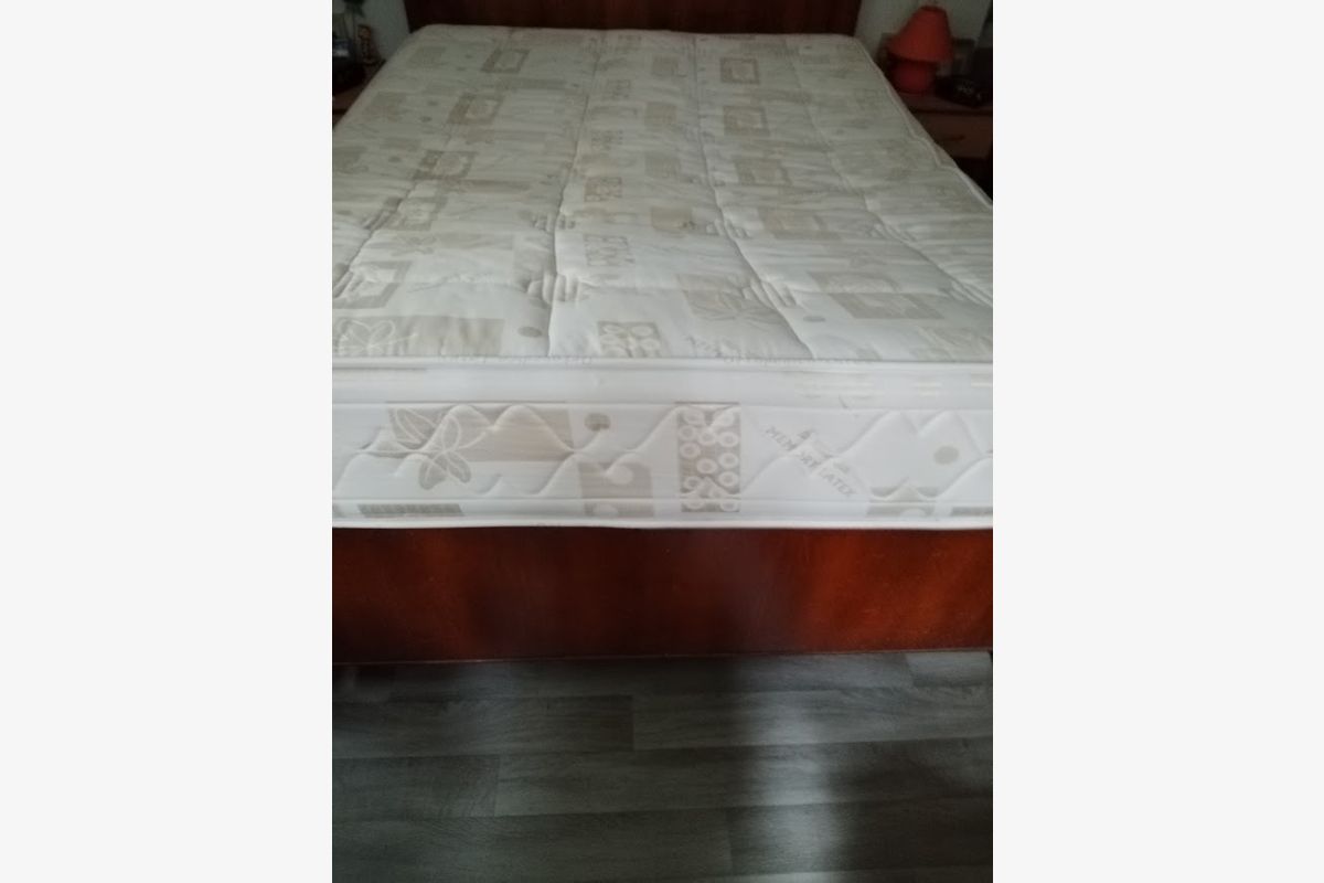 MATELAS BIEN FERME - 159793_6892ebc96e28b8-06147980.jpg