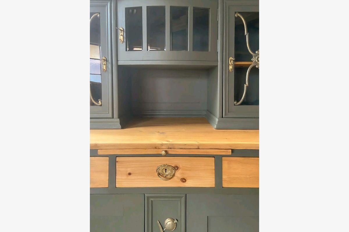 Buffet en bois tendre  Ancien - Restauration moderne - 159916_68954e201bf573-22384585.jpg