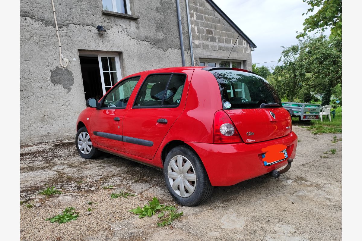 CLIO 2 CAMPUS - 160783_f2da0eb72452c27b26382a799832eee5.jpg