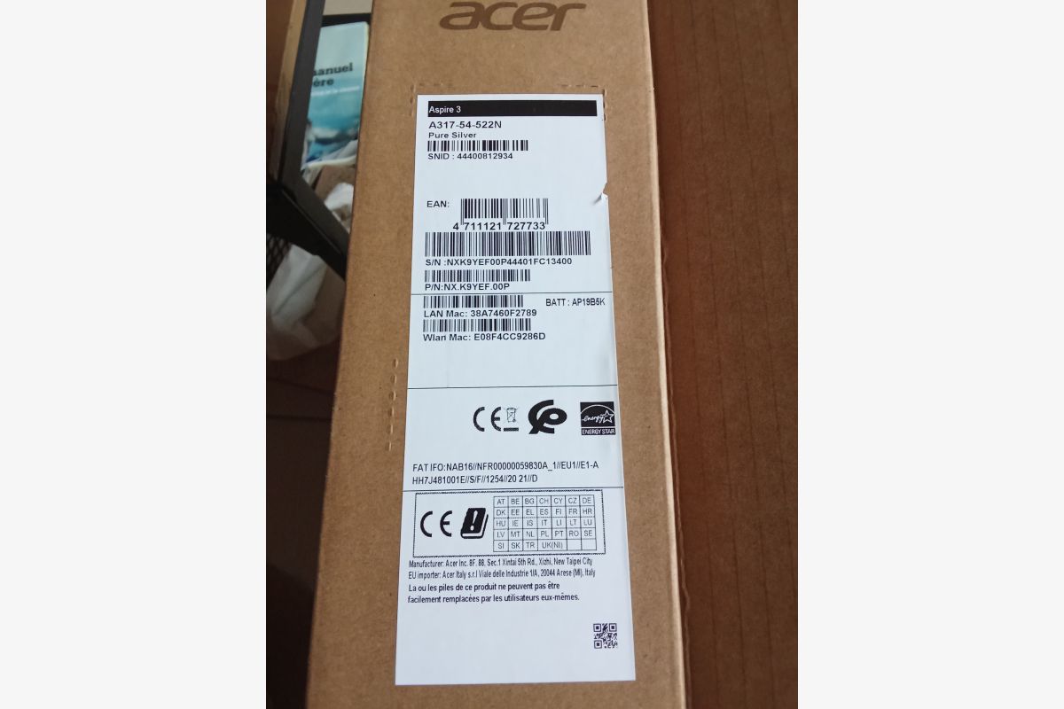 ordi portable ACER Neuf - 160933_b81c9bd00a45cebda826e925fa689016.jpg