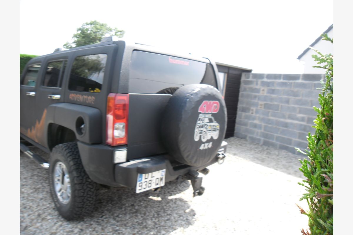 4x4 haut de gamme - 160937_37add6dbfcc03a27e41ce97515346e59.jpg
