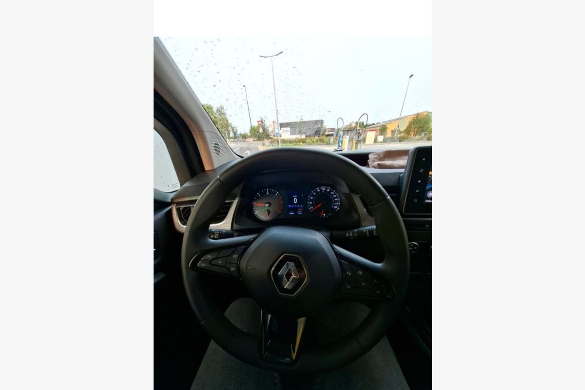 Renault Kangoo  - 161062_c51503d48971f06aa6946d37b0db05db.jpg