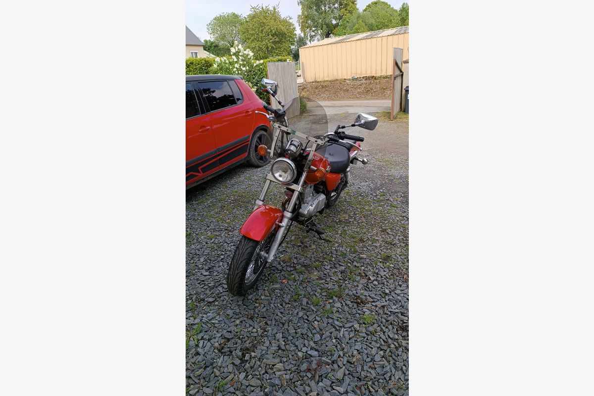 Suzuki Marauder 125cc - 161489_690fa1e9578669e5f3ff97188ff522cd.jpg