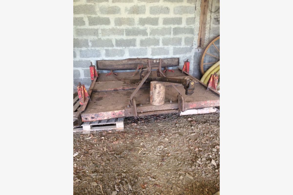 Photo 1 Gyrobroyeur