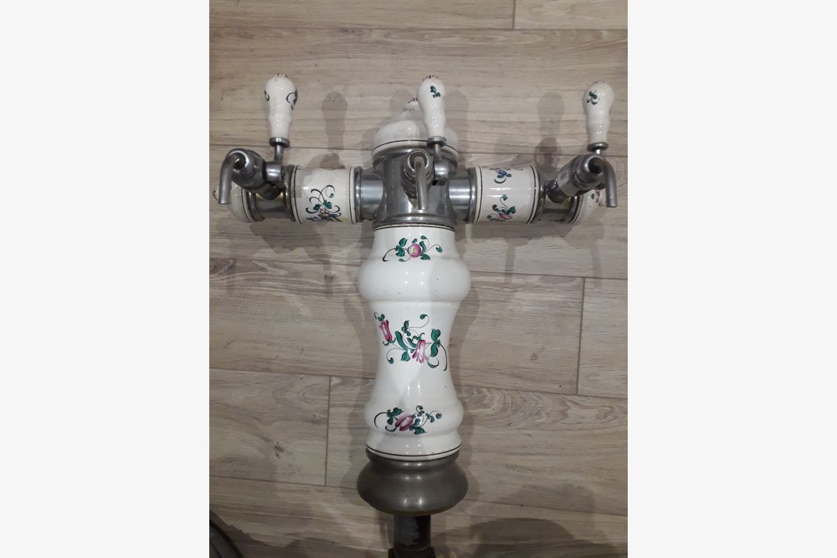 Pompe à bière porcelaine  - 162484_7692fcaadcf4d32a771ec5bb4606a68c.jpg