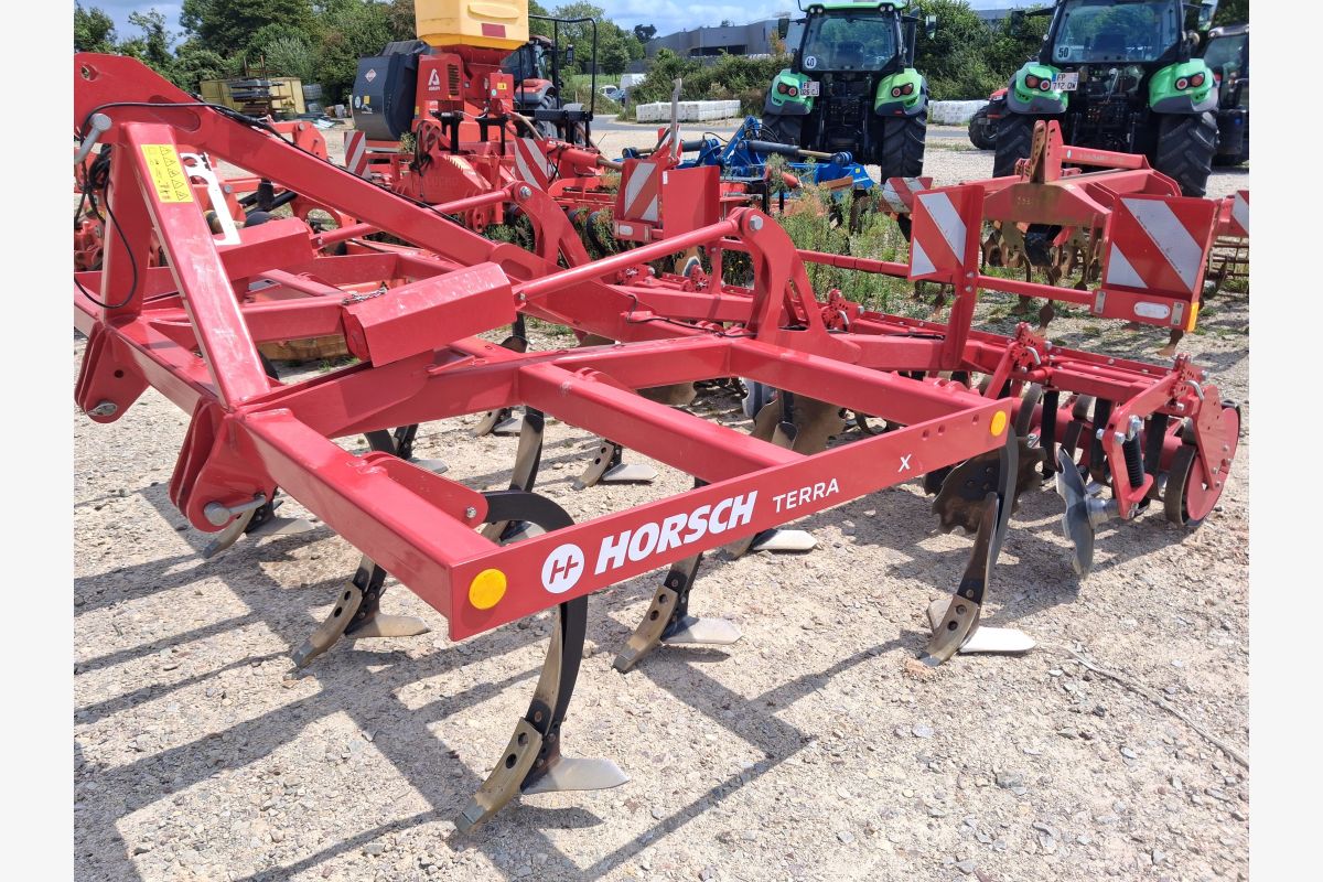 Photo 1 Déchaumeur à dents Horsch Terrano 3FX