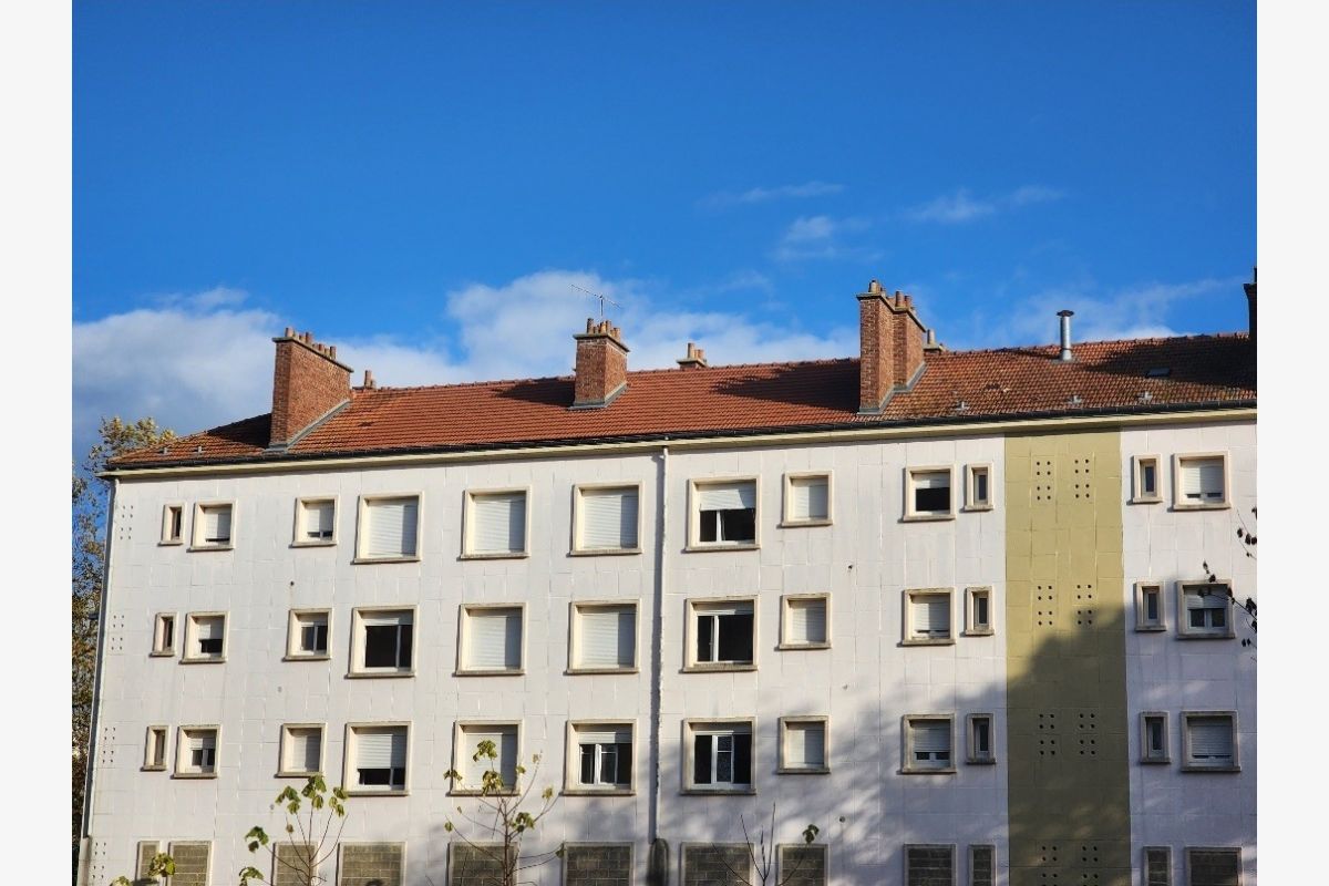 Ensemble immobilier EMPLACEMENT ET SURFACES RARES. - 163372_fbb8311d1c1a7376b78359e9aa42939c.jpg