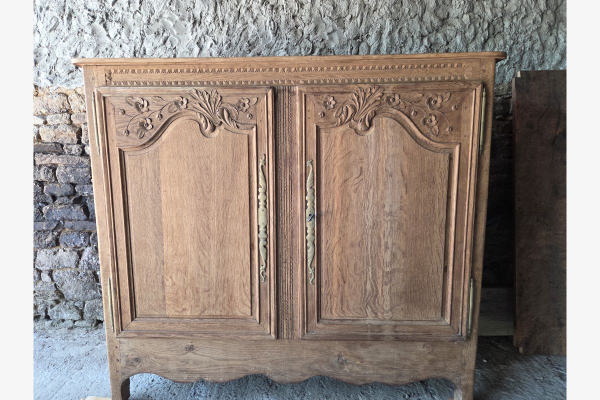 Photo 1 Commode en chêne