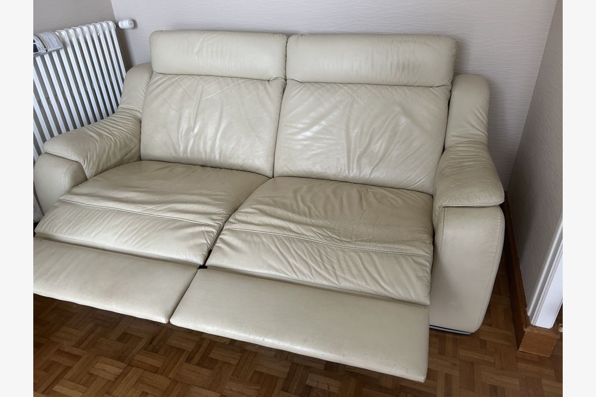 Canapé cuir beige électrique  - 163658_8ada74b17021f167cd0aa1d1fc192f56.jpg