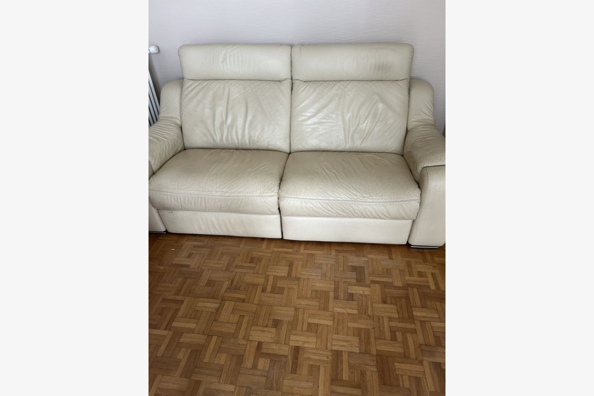 Canapé cuir beige électrique  - 163658_d80075bd693c17eb9f92a769363112fa.jpg