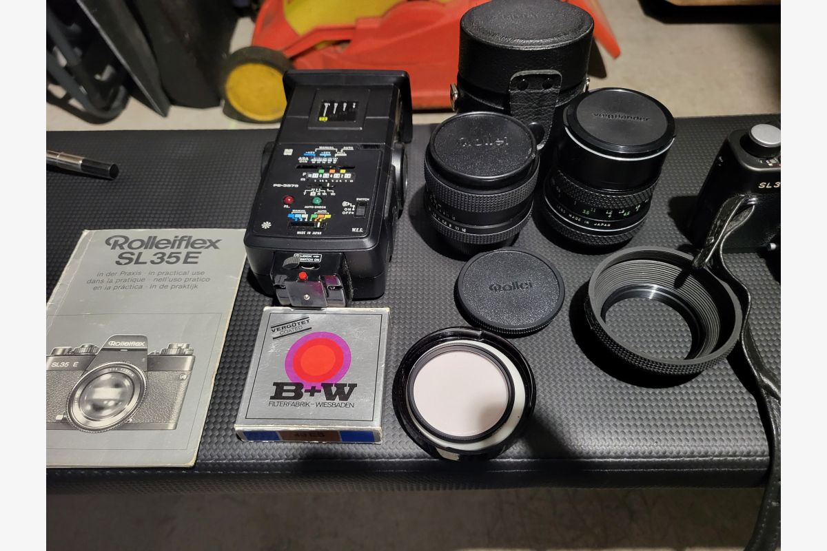 Rolleiflex SL35E - 163661_b39ce6a9da6a01731ad3fa6959e08c36.jpg