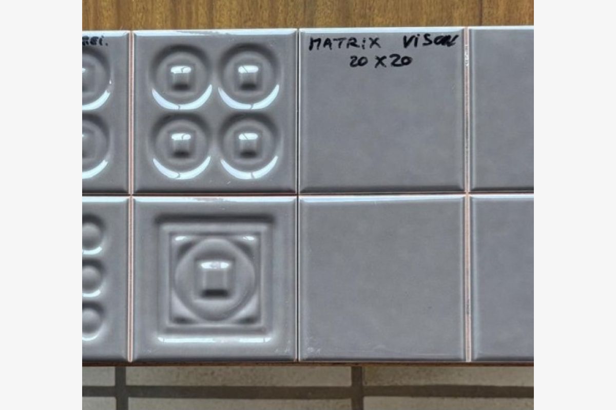 Faïence 20 x 20 INSISE  - 163874_6d92cc8ad3872f753e9c819d5e0abed6.jpg