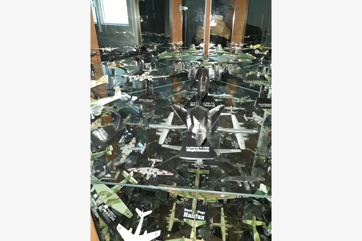 Collection avions - 164014_2a2a4a3c20069dab0448eb2f4377b0e6.jpg