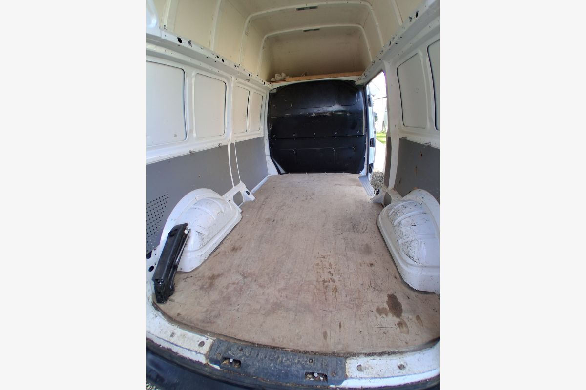 Volkswagen T5 - L2H3 - 164119_a285f94f3043eeea3dbbc6a90b5c3970.jpg