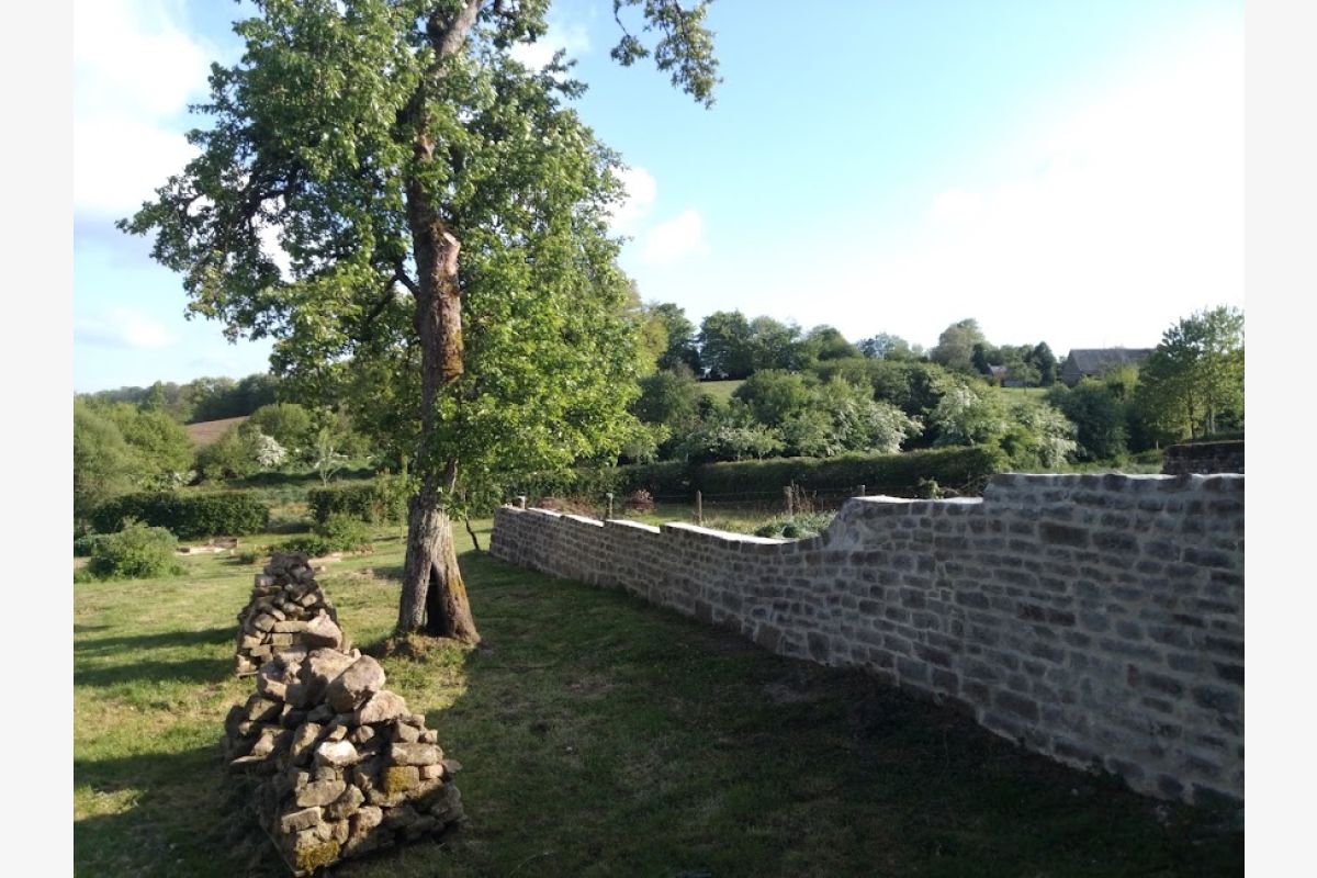 Maison de campagne à finir de restaurer - 164408_83c6f4b2e56f971a16031f7dc23d7da9.jpg