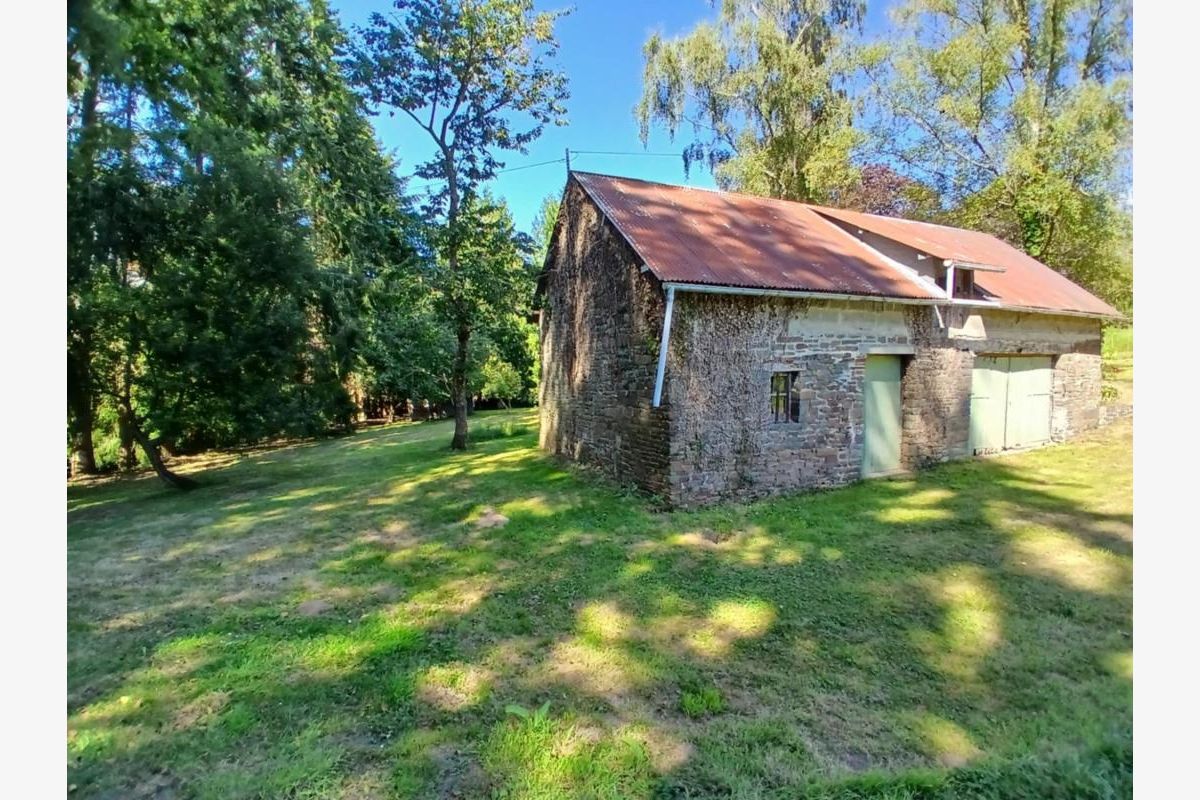 CHAMPREPUS Bâtiment à réhabiliter - 164457_1.jpg